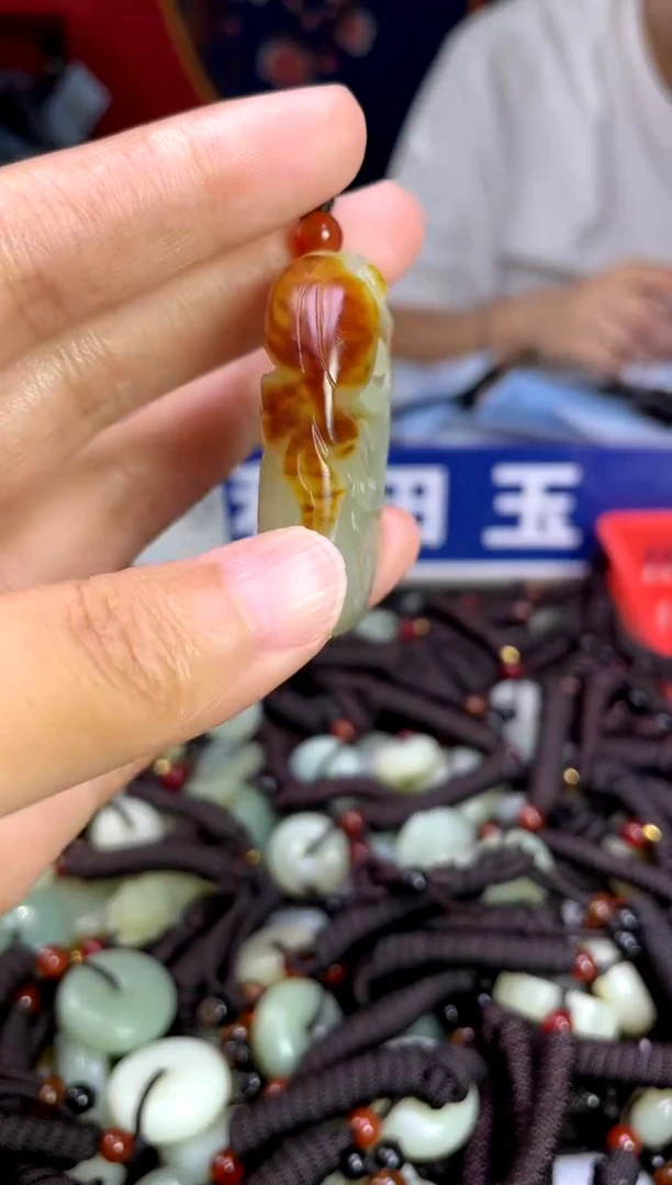 未镶嵌和田玉挂件1