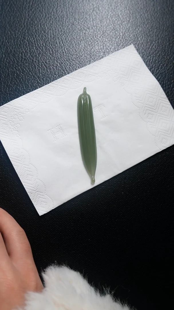 颈饰未镶嵌和田玉吊坠