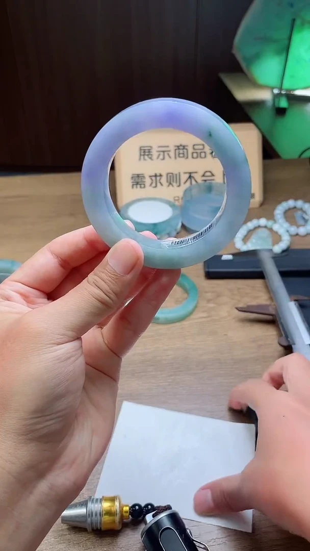 定制翡翠手镯未镶嵌爱****姥定制