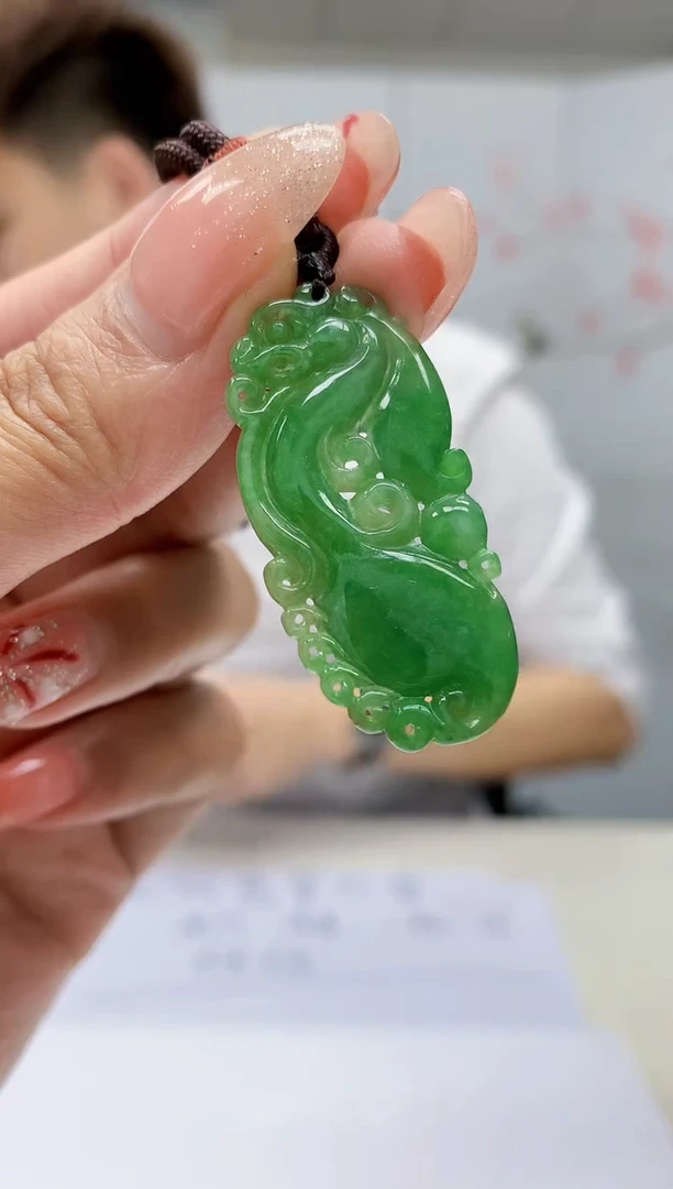 【闪购商品】定制翡翠未镶嵌4868MM-毛货挂件167