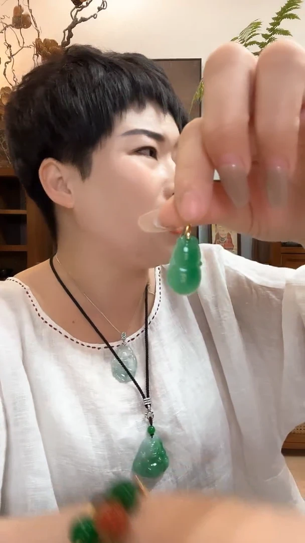 吊坠(赠链)合金翡翠061