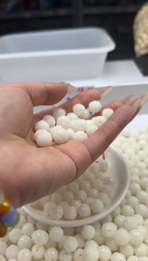 檀香木散珠W2545牙牙莲花10mm*3颗