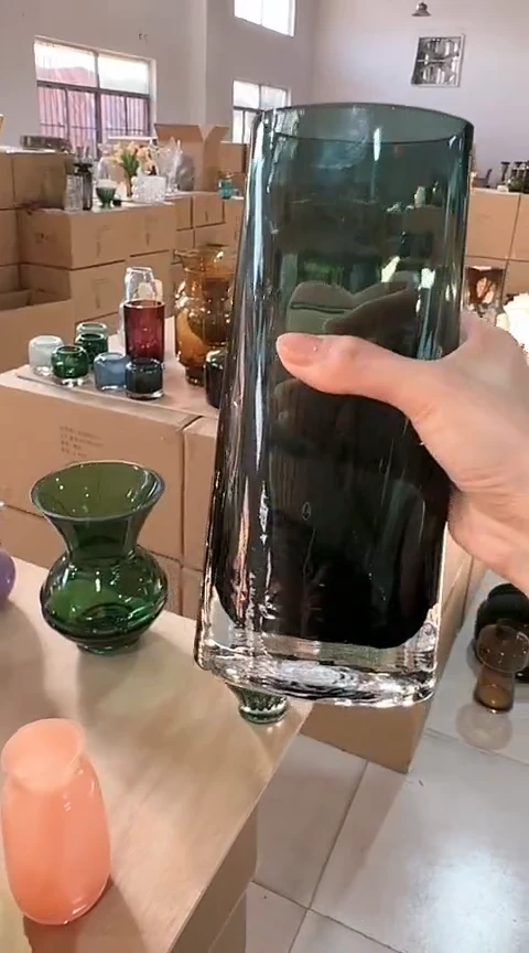 【闪购商品】玻璃扁瓶222微瑕