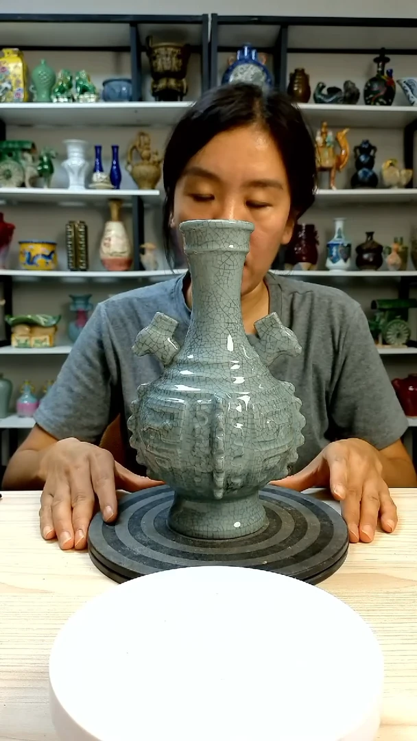 经典精美复古风格瓷器