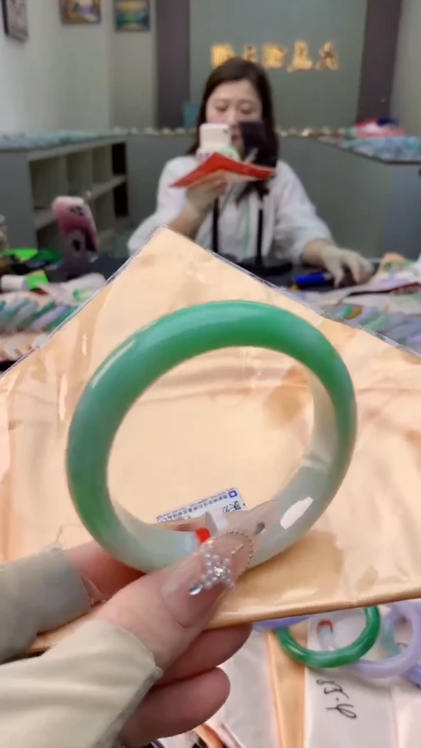 未镶嵌手镯翡翠0013918744