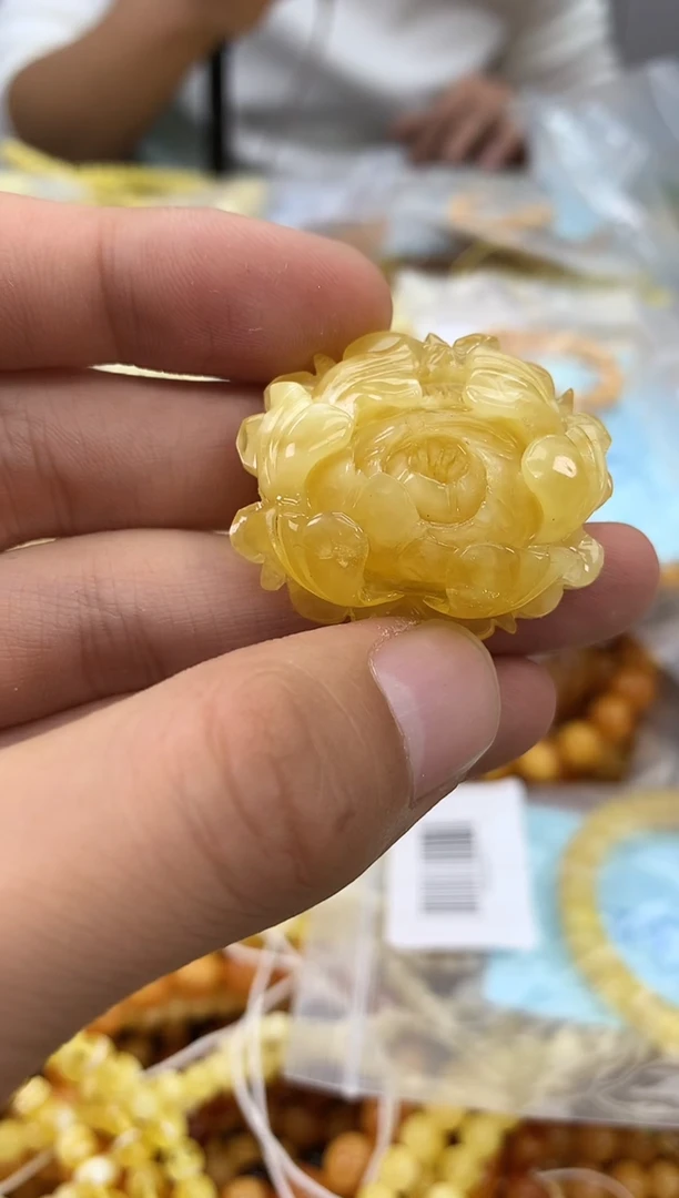 裸石蜜蜡未镶嵌吊坠