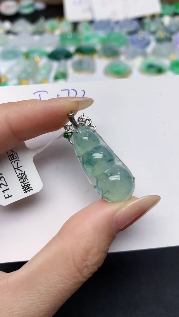 颈饰18K金镶嵌翡翠天然缅甸A货翡翠百元以上9元证书费自理