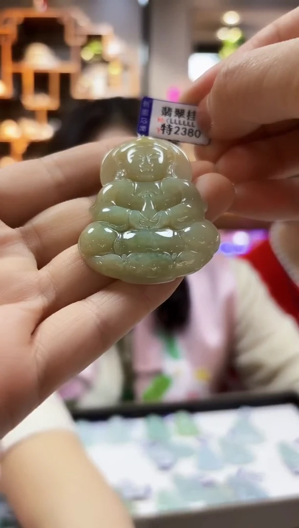 【闪购商品】翡翠颈饰未镶嵌观音