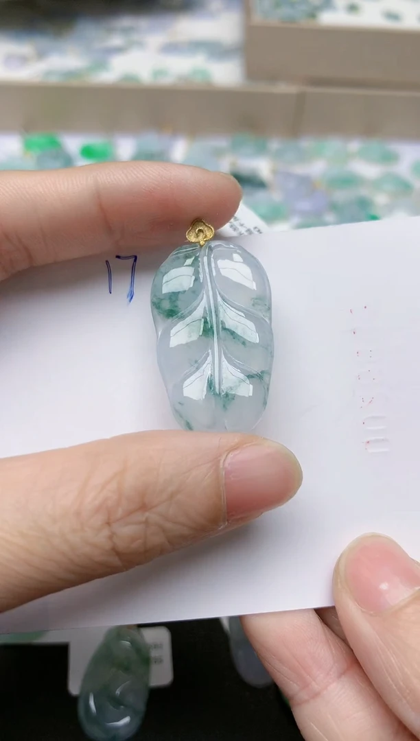 【闪购商品】翡翠颈饰18K金镶嵌天然翡翠A货    17