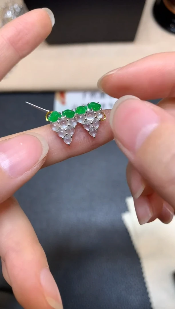 【闪购商品】翡翠耳饰18K金镶嵌【无鉴赏期