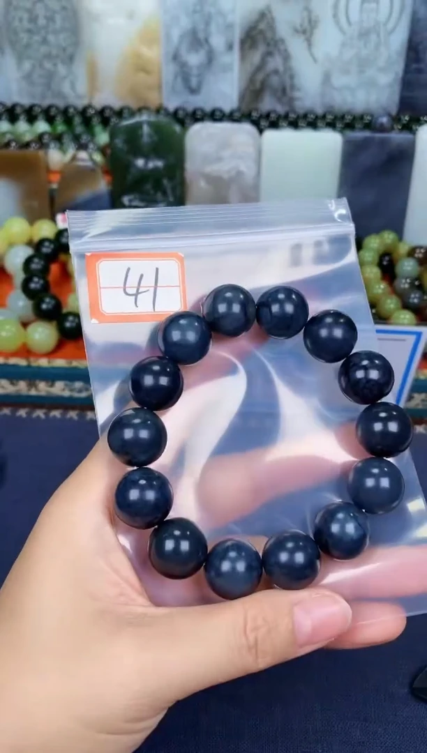 颈饰未镶嵌和田玉和田玉