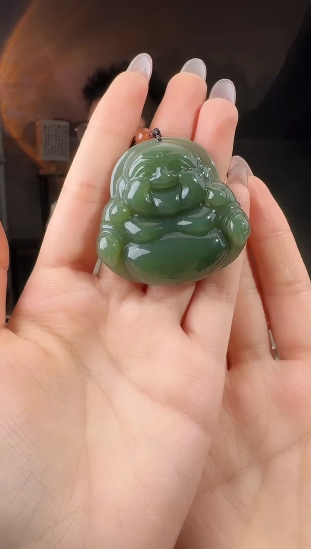 颈饰未镶嵌和田玉佛公