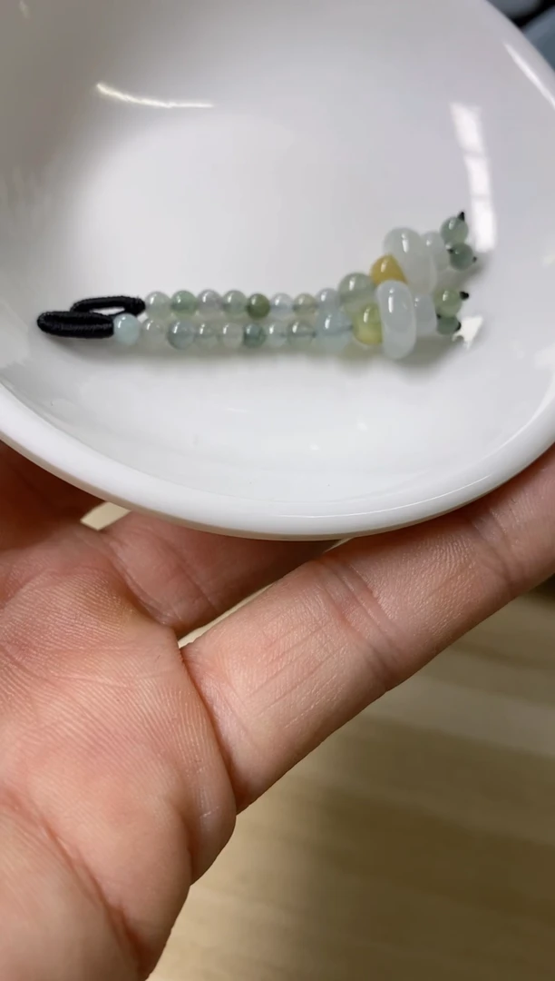 【闪购商品】翡翠颈饰未镶嵌天然缅甸翡翠A货手机挂