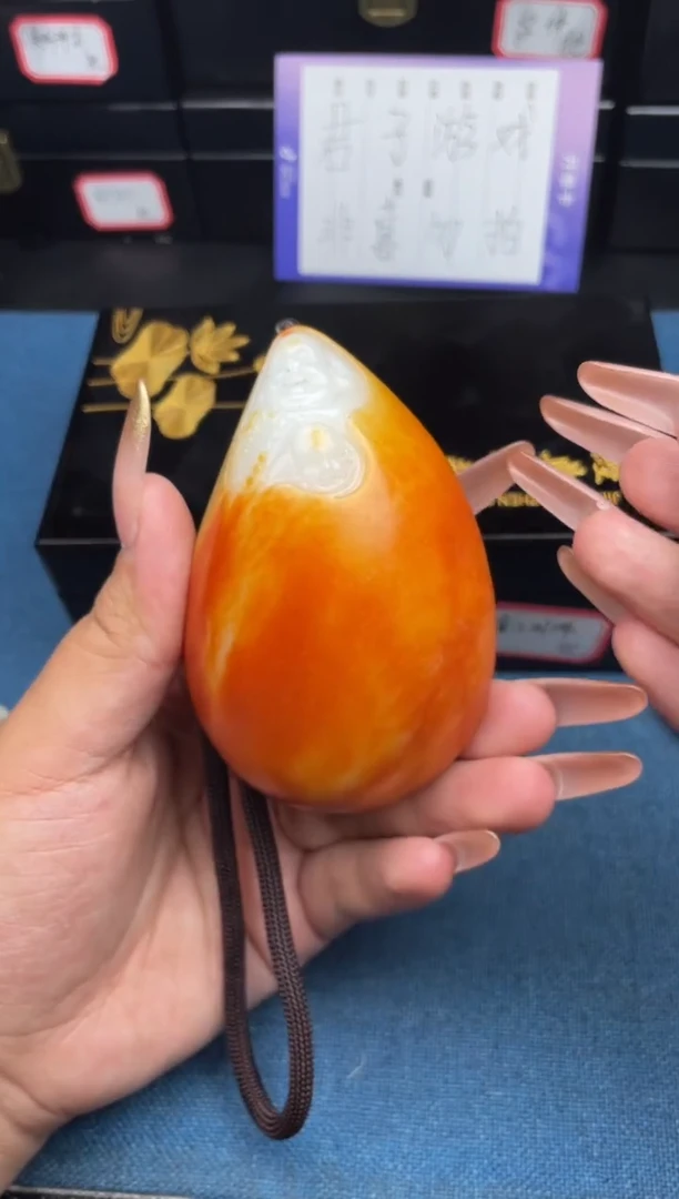 和田玉未镶嵌颈饰1