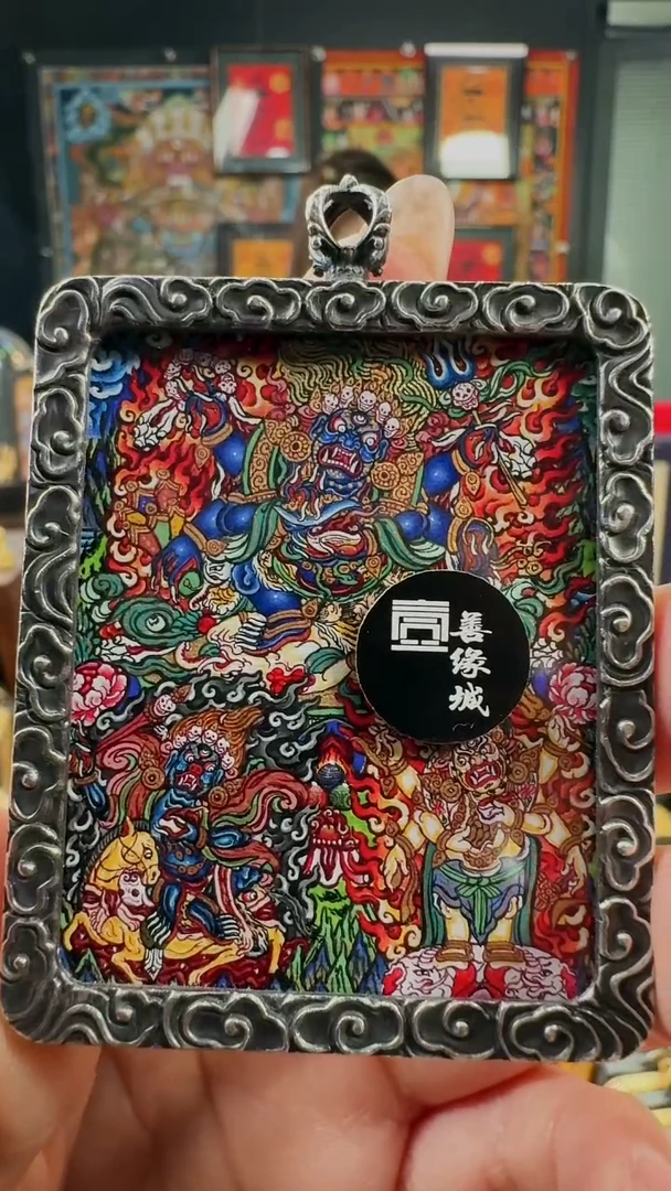 吊坠壹善缘城手绘唐卡事业三尊图