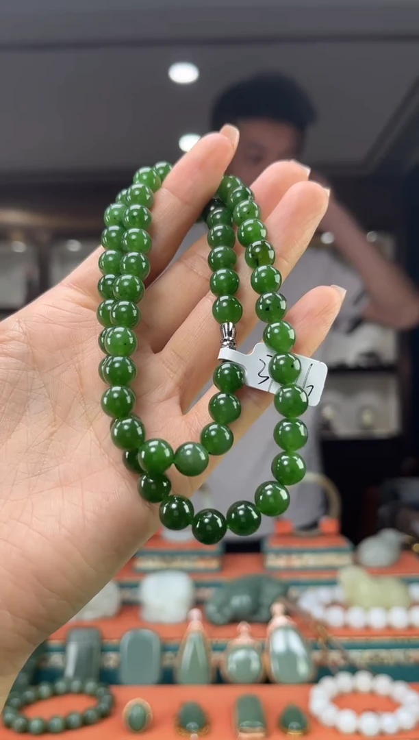 和田玉未镶嵌颈饰佩佩8mm左右