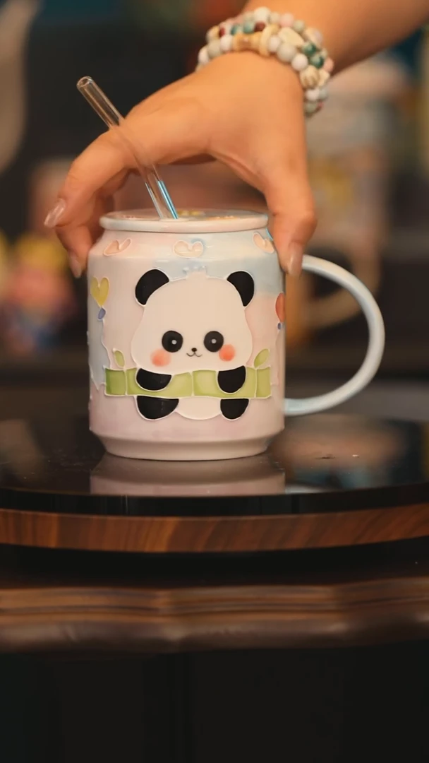 【闪购商品】摆件景德镇釉下彩绘设计师款陶瓷