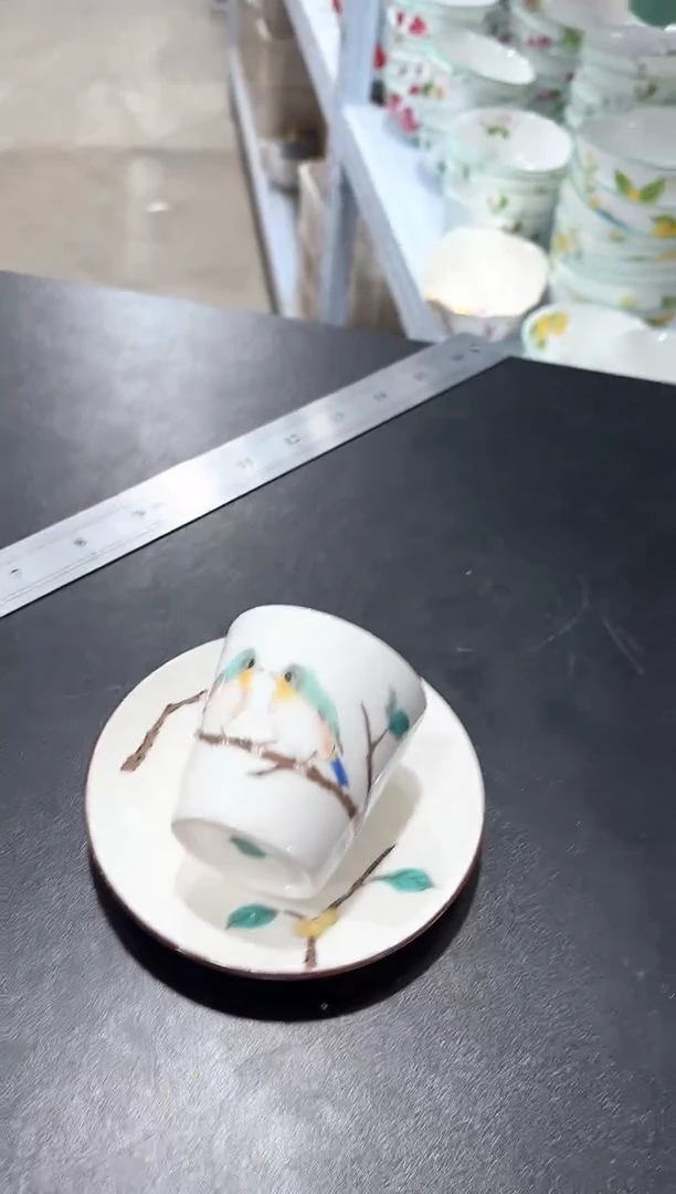 杯子骨瓷（原盒）小鸟小茶杯碟一套