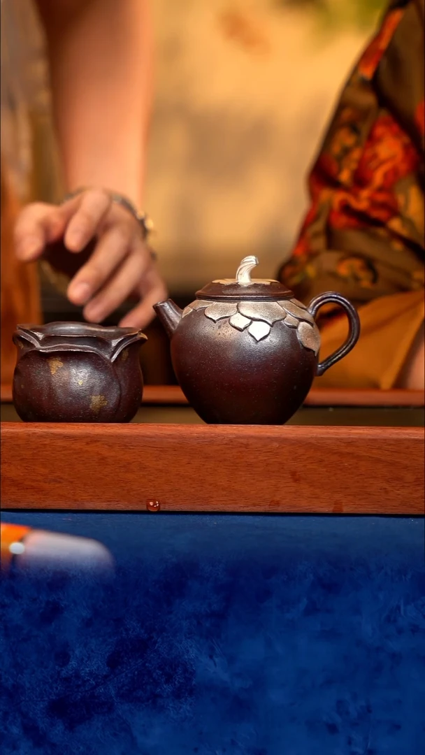 紫砂 宜兴紫砂 GFY 小叶紫檀 莲花信任