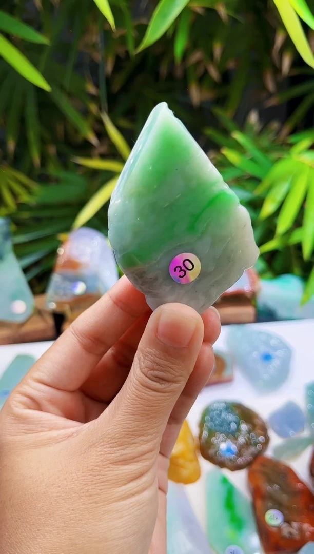 未镶嵌定制翡翠翡翠