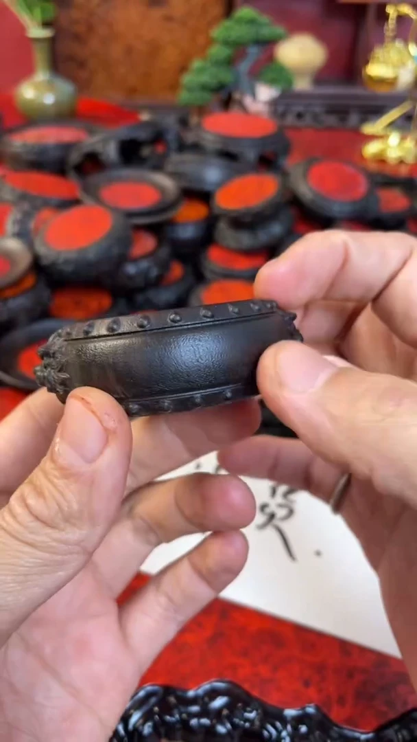 【闪购商品】东非黑黄檀（紫光檀）木艺貔貅盖置