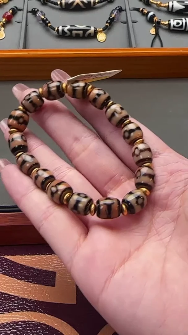 【闪购商品】玛瑙/玉髓手串未镶嵌坛城三手串