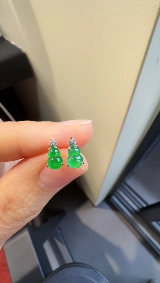 【闪购商品】翡翠耳饰18K金镶嵌00002500