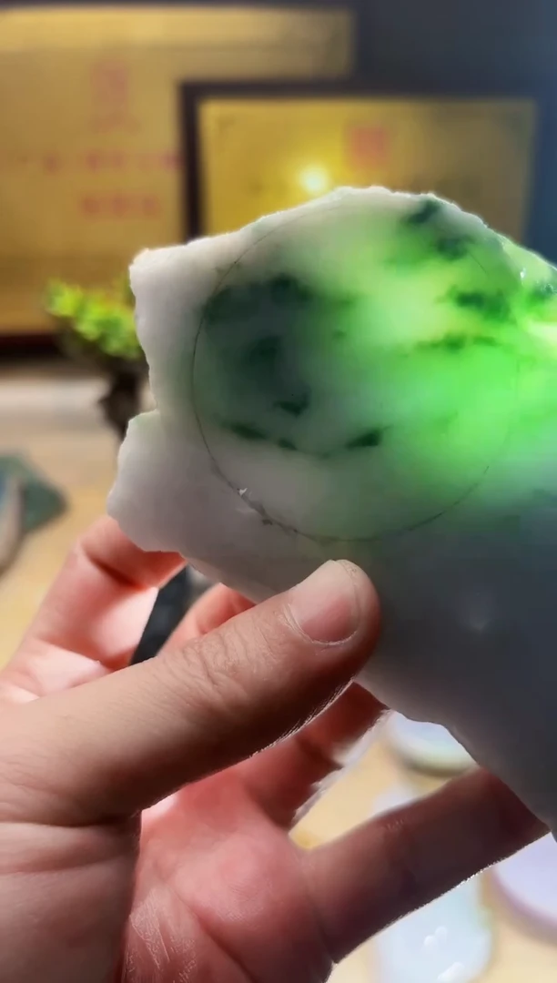 翡翠挂件未镶嵌A货张麦A241