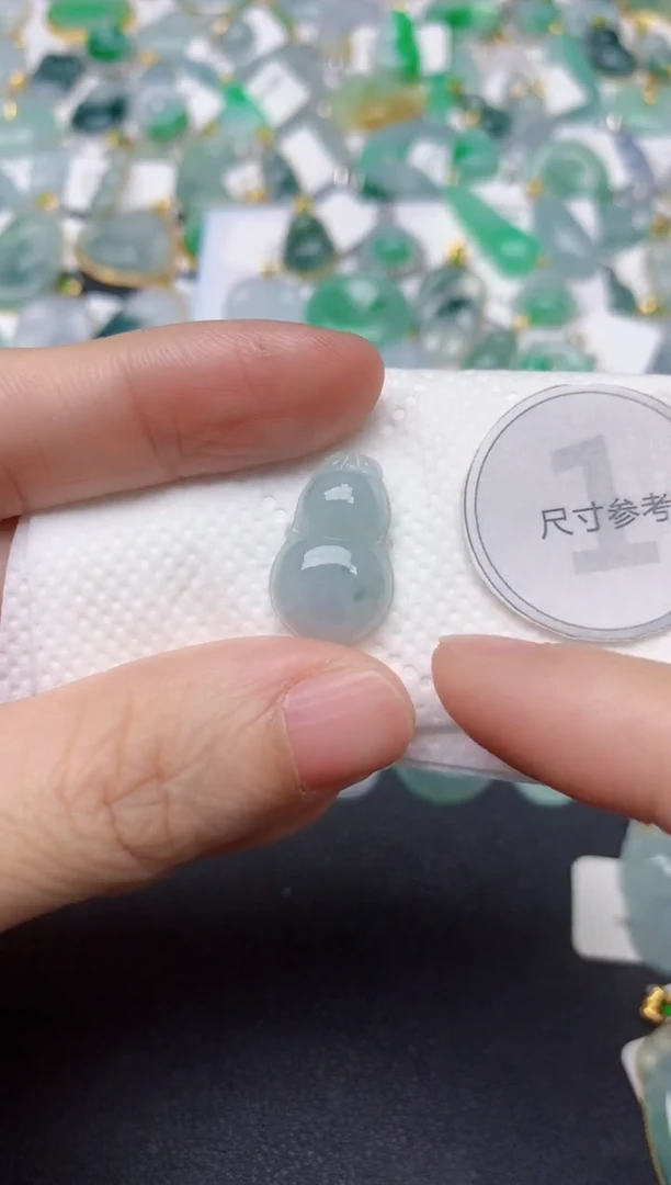 颈饰未镶嵌翡翠天然缅甸A货翡翠