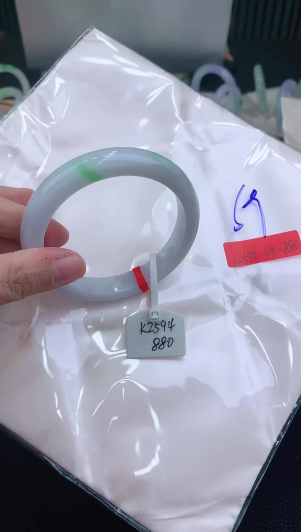 未镶嵌手镯翡翠59