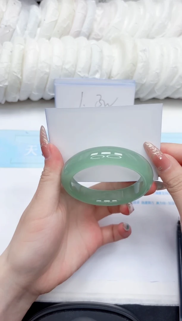 石英质玉手镯未镶嵌199-56