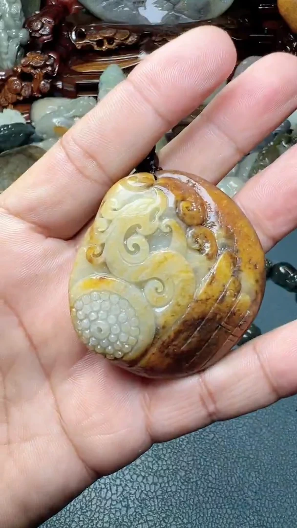 未镶嵌和田玉把件-