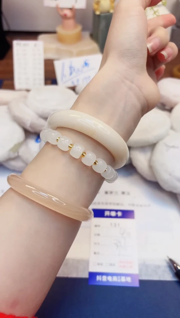 【闪购商品】石英质玉手镯未镶嵌131-财气镯-圈口57