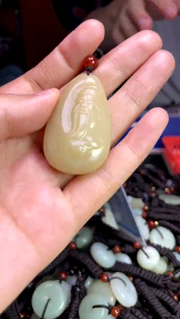 未镶嵌和田玉挂件1