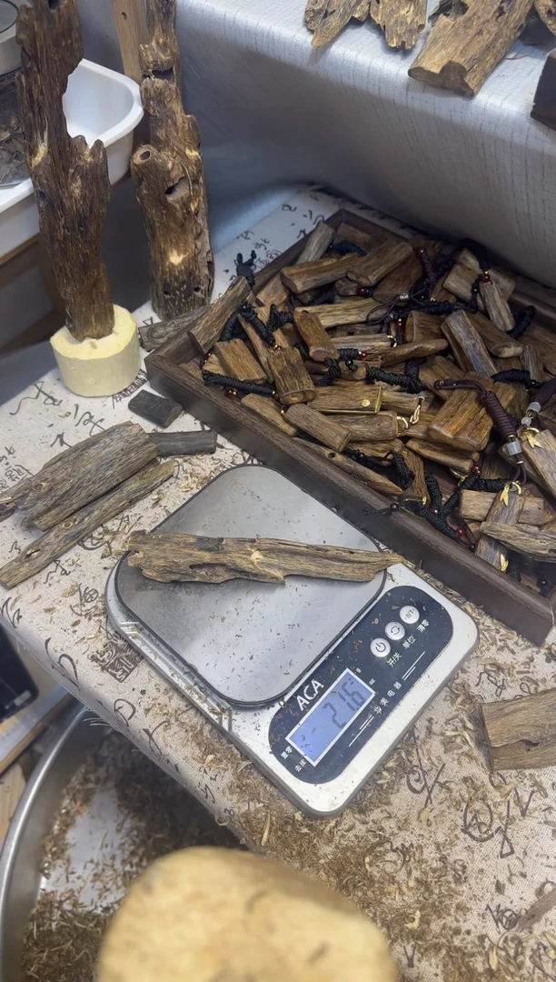 沉香沉香碎屑海南白棋