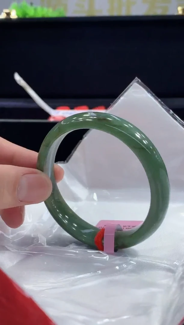 未镶嵌手镯翡翠翡翠手镯