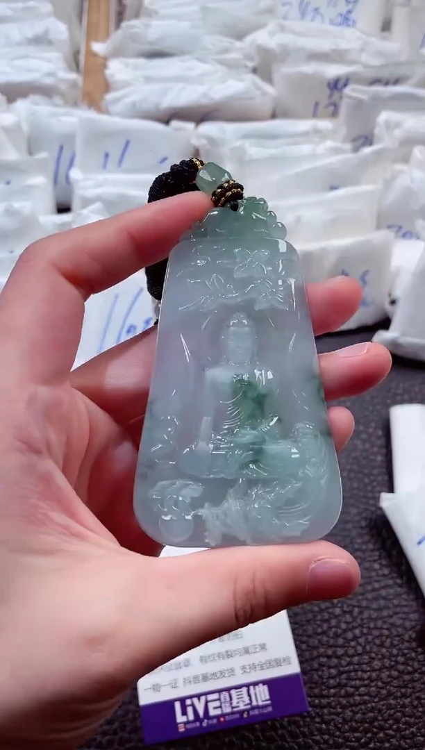 翡翠未镶嵌颈饰00000777御龙阿弥