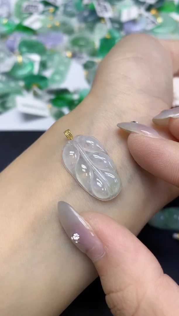 颈饰18K金镶嵌翡翠天然缅甸翡翠A货百元以上9元证书费自理