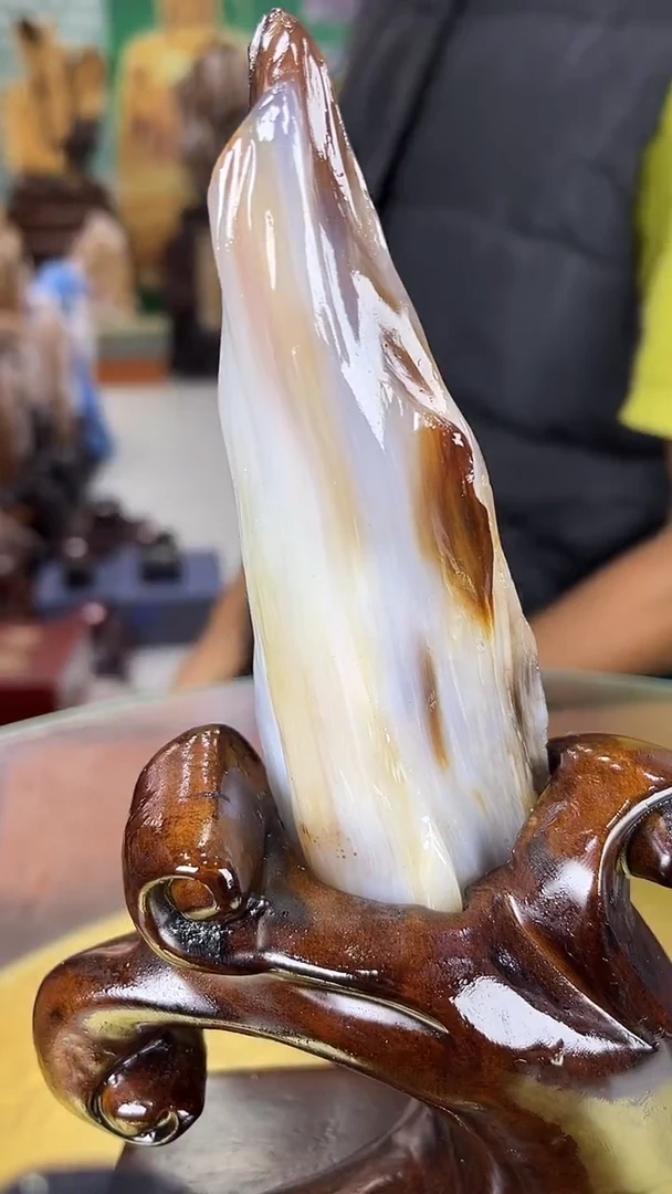 未镶嵌珠宝奇石硅化玉缅甸天然树化玉摆件