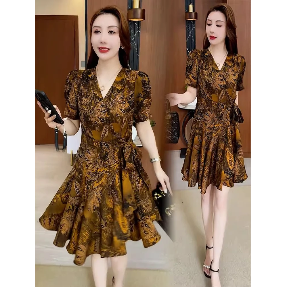 时尚连衣裙女夏季新款洋气质收腰显瘦系带中长款V领印花A字裙子潮