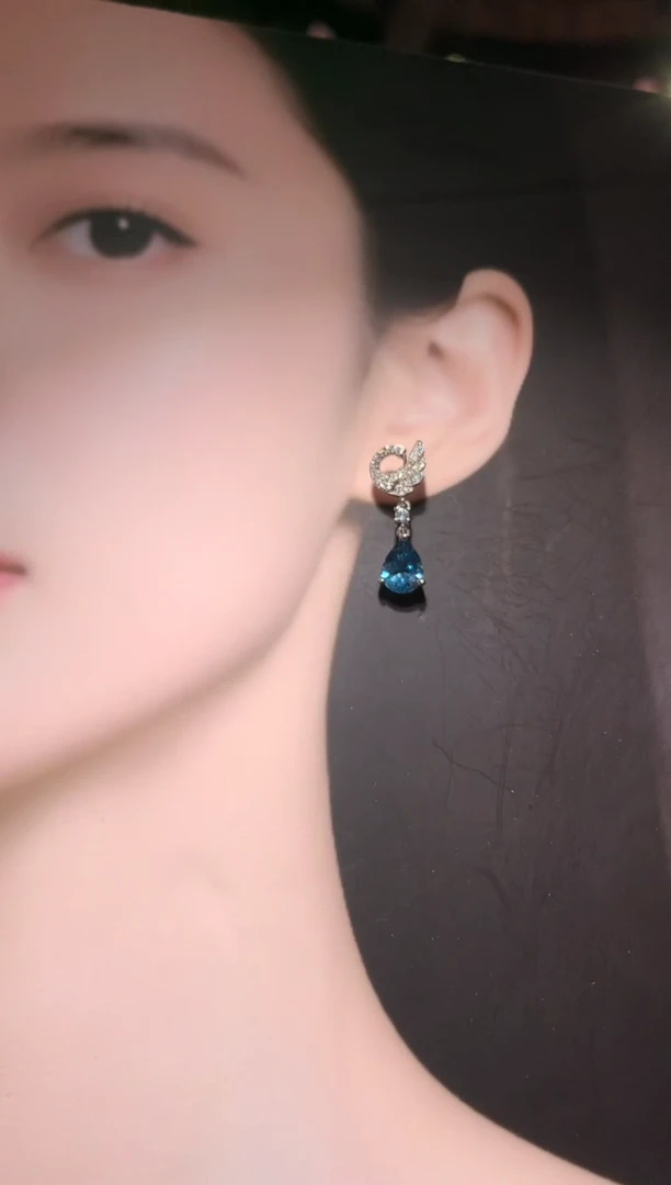 银S925镶嵌托帕石耳饰【宝石世家严选】