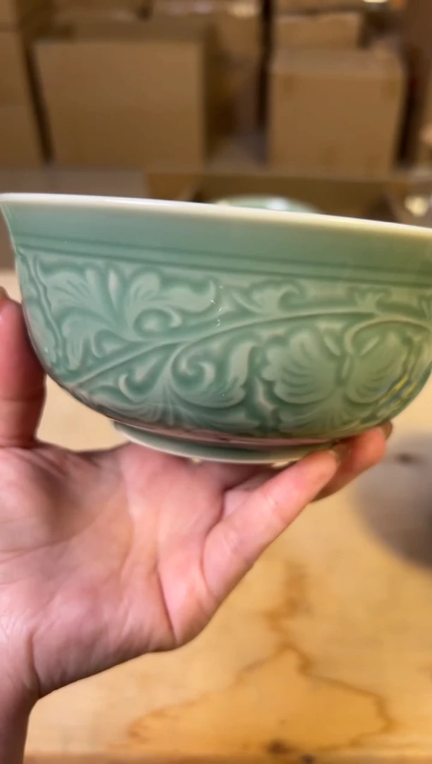 陶瓷耀州窑青釉5.5寸缠枝牡丹碗一只