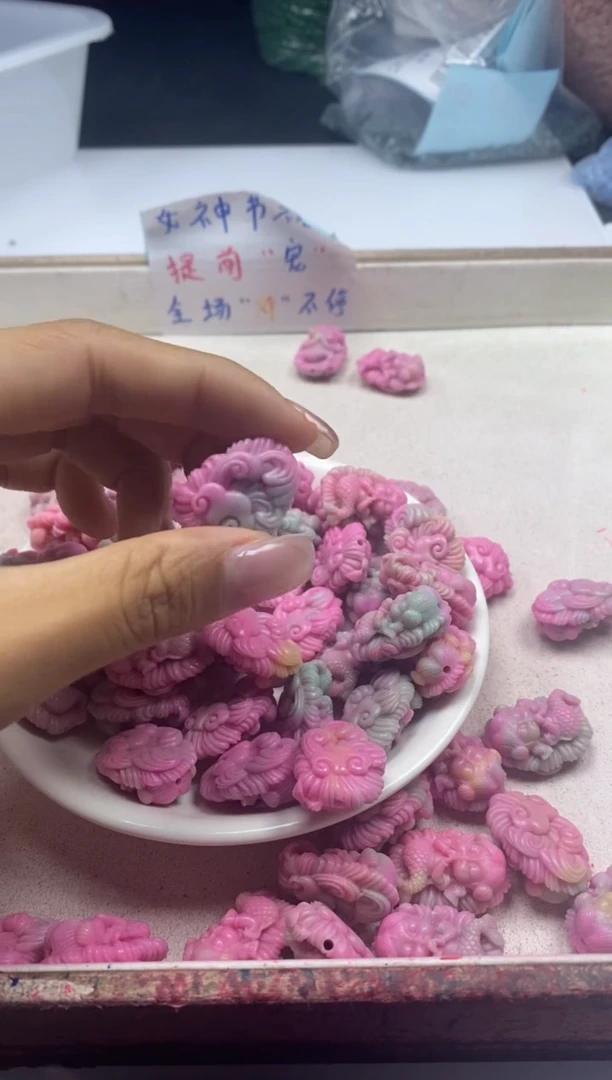 【闪购商品】玛瑙/玉髓颈饰未镶嵌W2540盐源大美人鱼*1个
