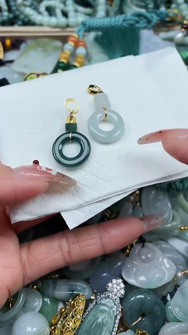 【闪购商品】翡翠颈饰未镶嵌闪购000多样性发其一