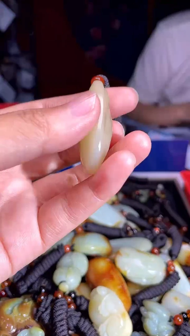 和田玉未镶嵌挂件1