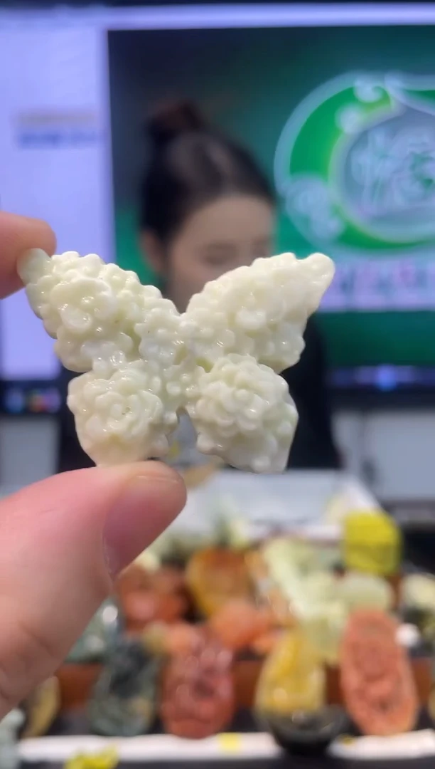 【闪购商品】岫玉吊坠未镶嵌·多样性发货*拍一发一