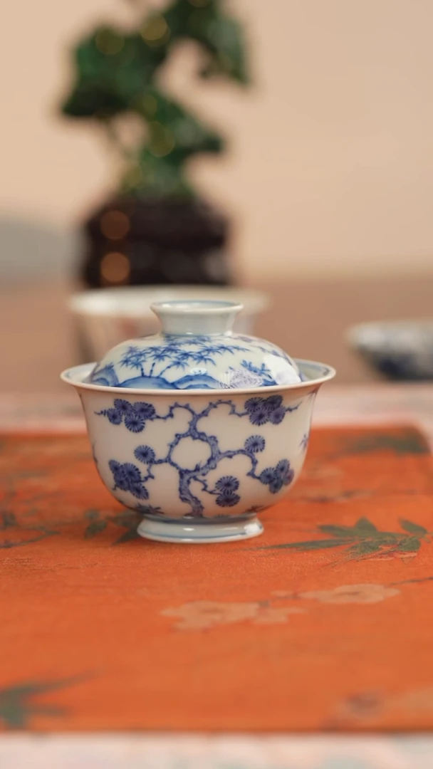 源明清忆松竹梅盖碗