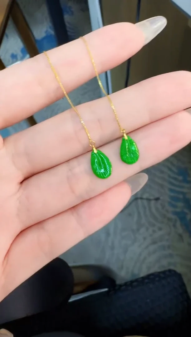 翡翠18K金镶嵌耳饰缅甸A货翡翠