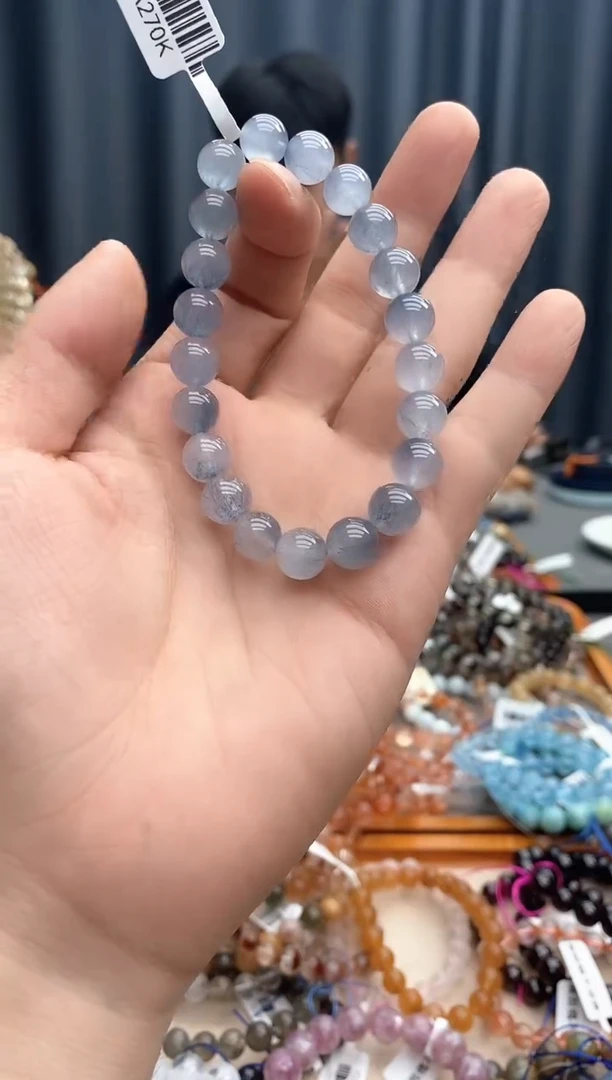 水晶手链未镶嵌如**形蓝兔毛