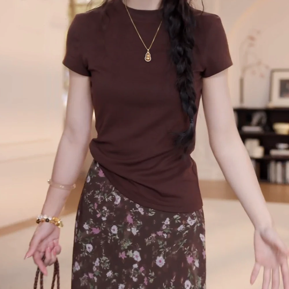 夏季百搭纯色经典短袖T恤女2025新款修身辣妹短款上衣LK2503678